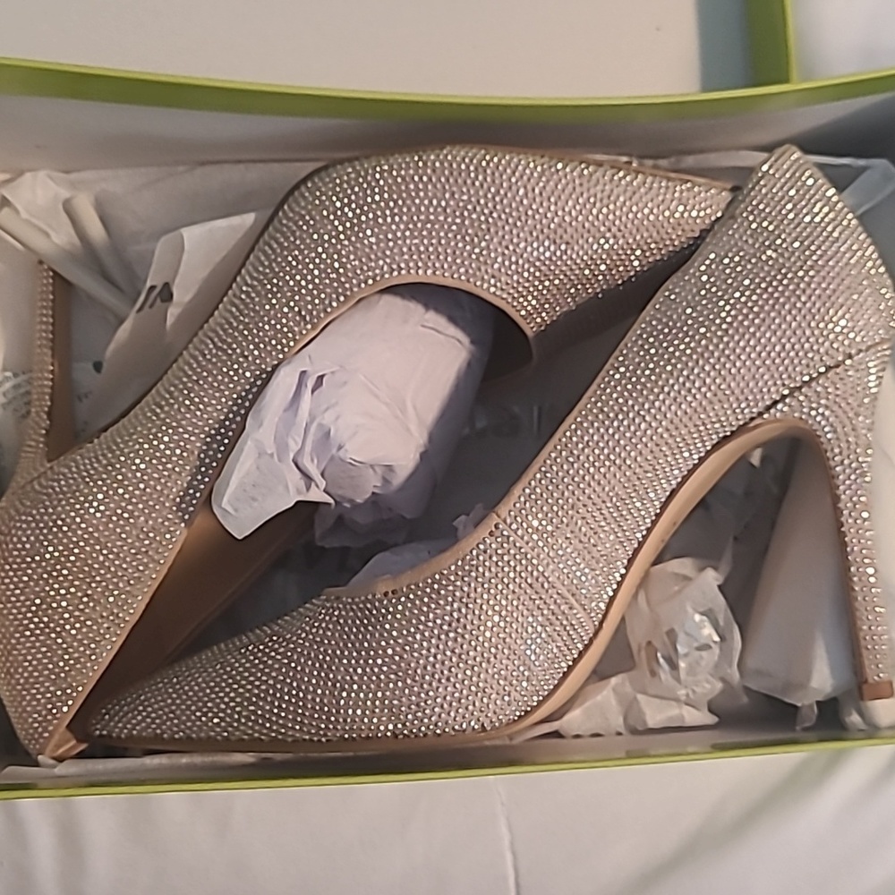 Gianni Bini heels
